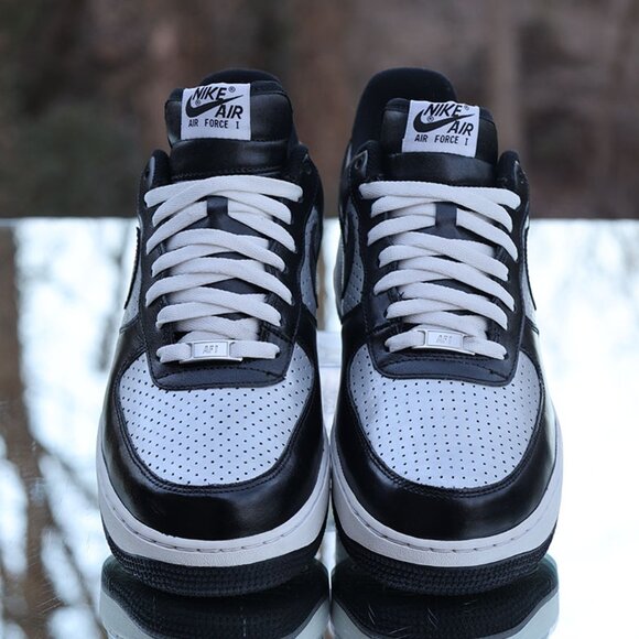 Nike Air Force 1 Low Metallic Silver 2009 - Picture 9 of 13